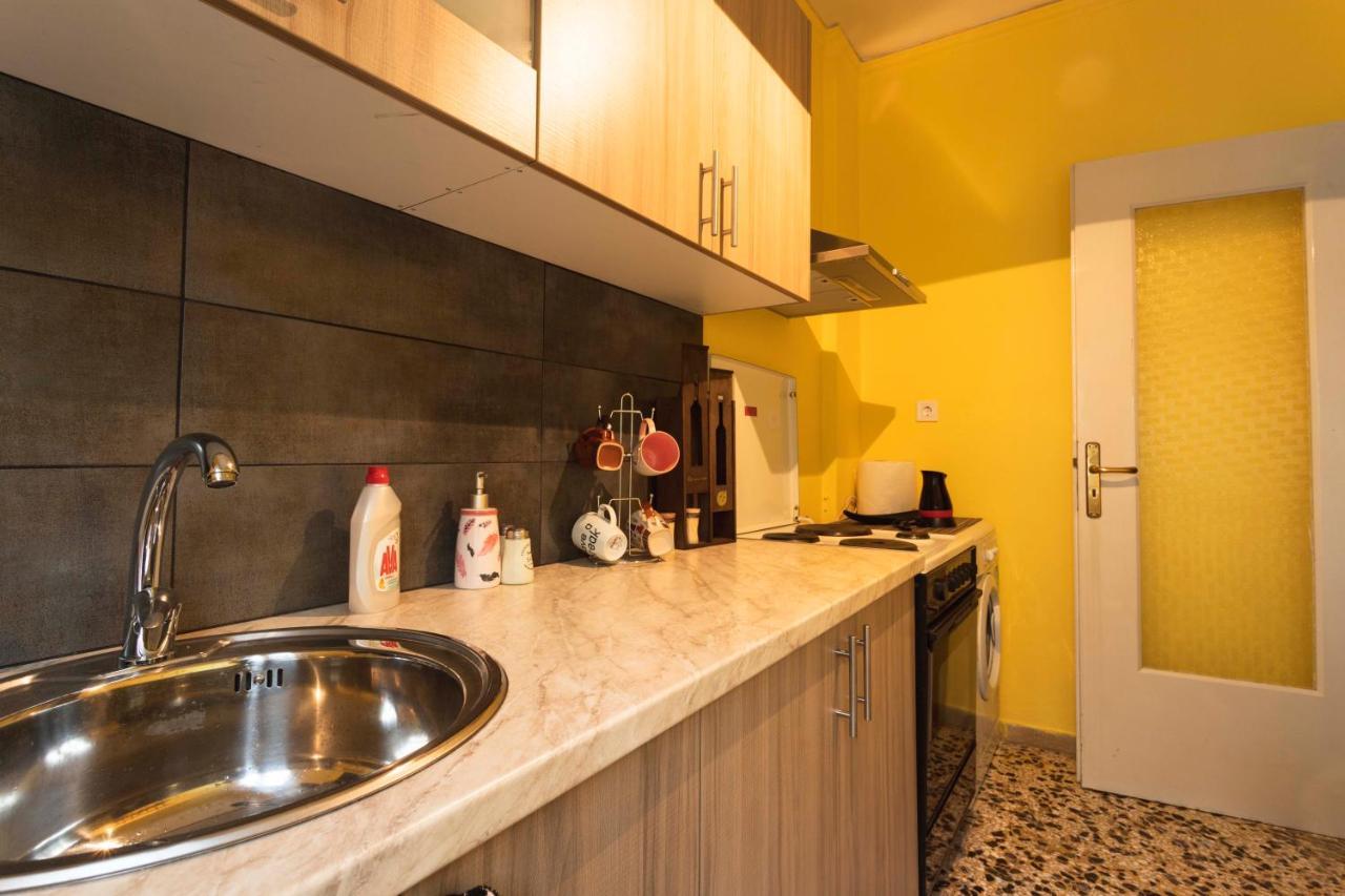 Lovely Small Apartment At Heraklion Center Luaran gambar